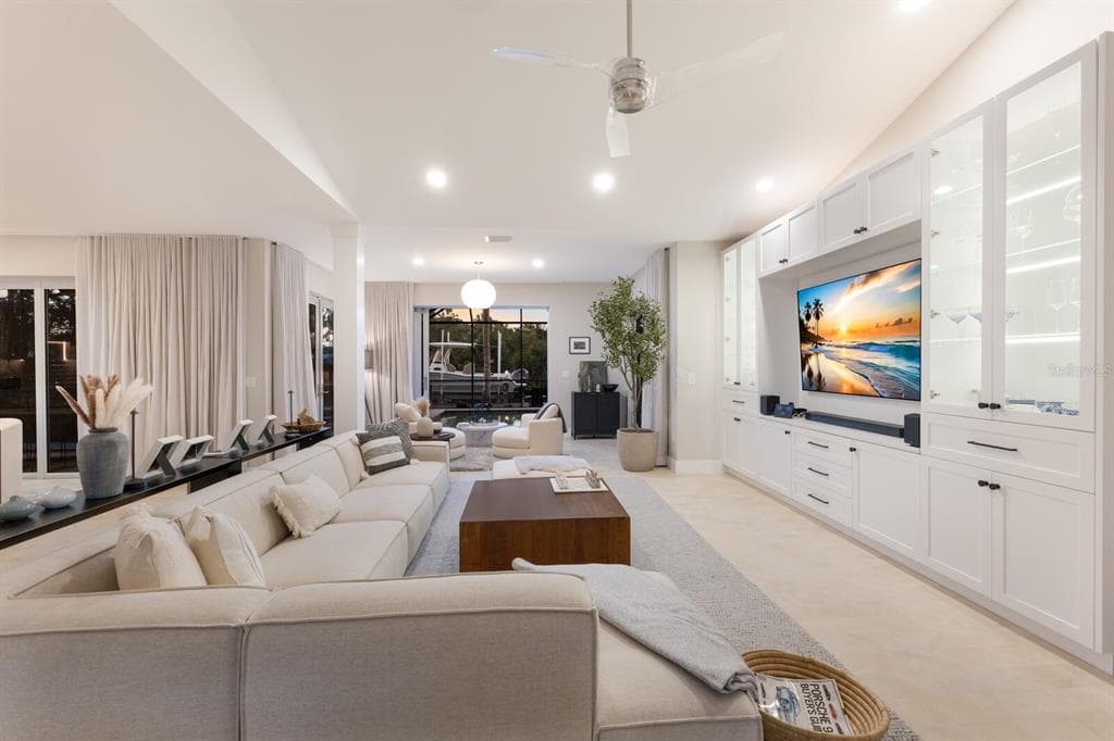 238 ISLAND CIRCLE photo 8
