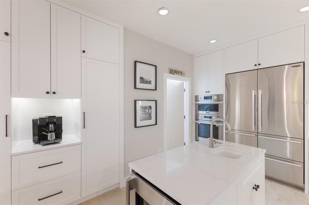 238 ISLAND CIRCLE photo 21