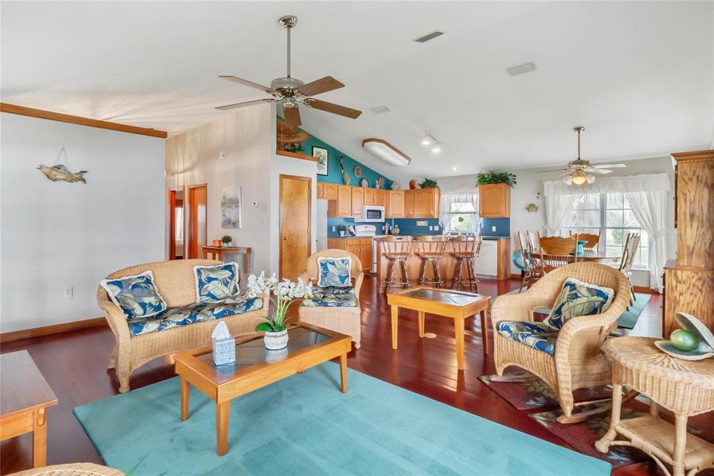 4365 CANAL ROAD photo 6