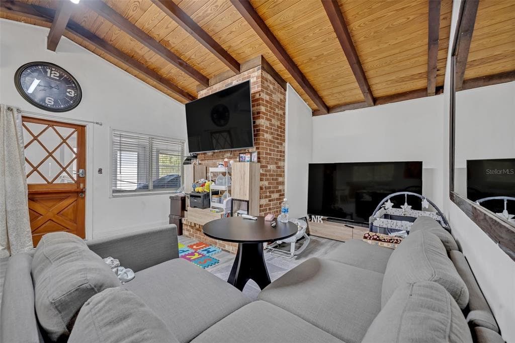 11424 WESTWOOD BOULEVARD photo 9
