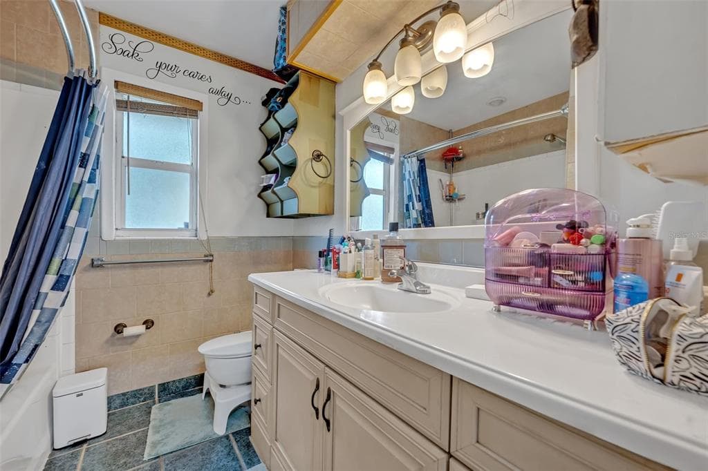 11424 WESTWOOD BOULEVARD photo 19