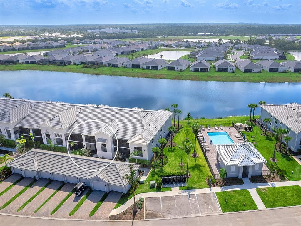 14214 HERITAGE LANDING BOULEVARD 817 photo 3