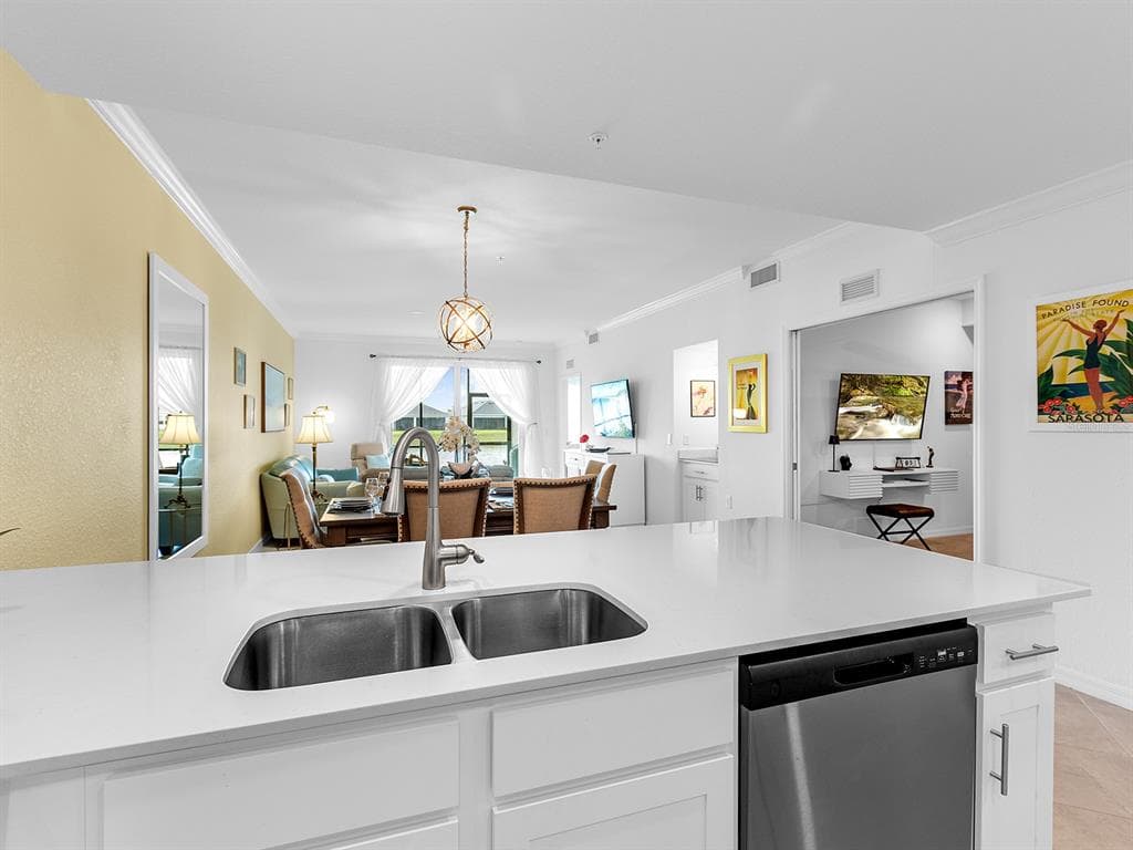 14214 HERITAGE LANDING BOULEVARD 817 photo 14