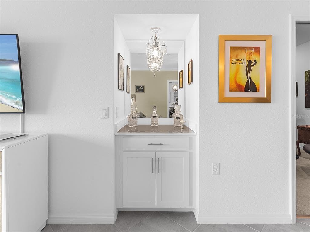 14214 HERITAGE LANDING BOULEVARD 817 photo 18
