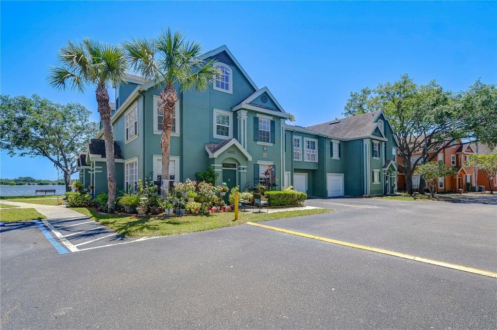 9304 LAKE CHASE ISLAND WAY photo 2