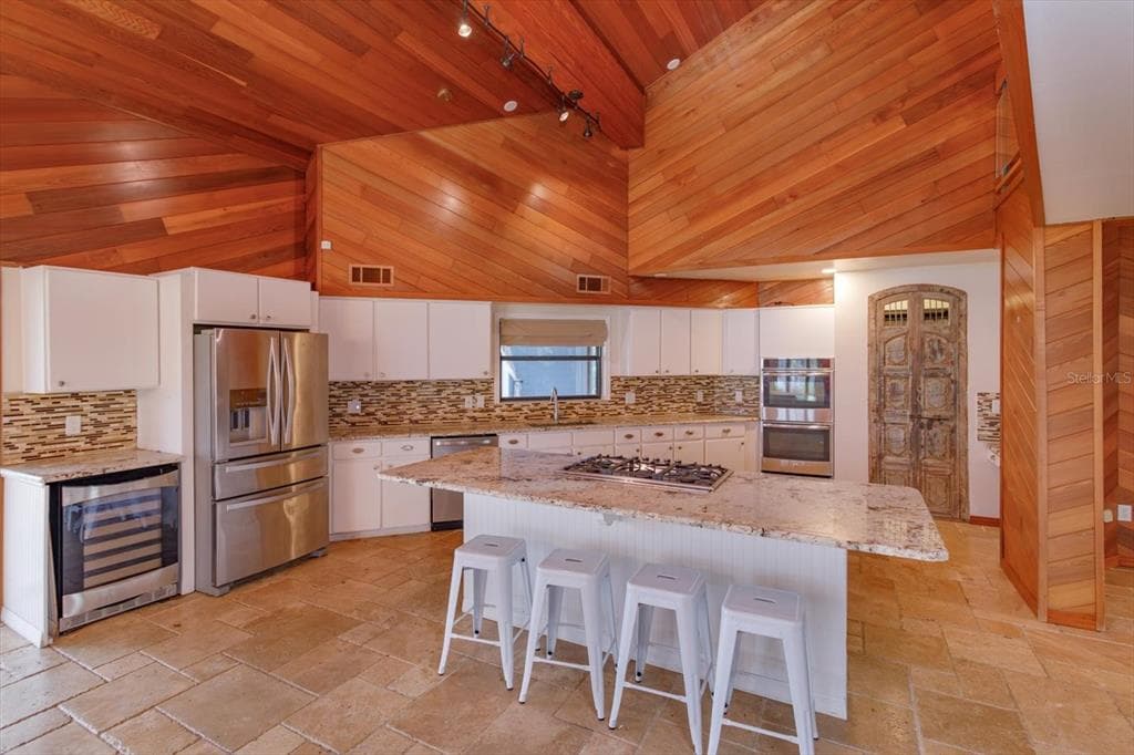 13377 LAKE BUTLER BOULEVARD 4