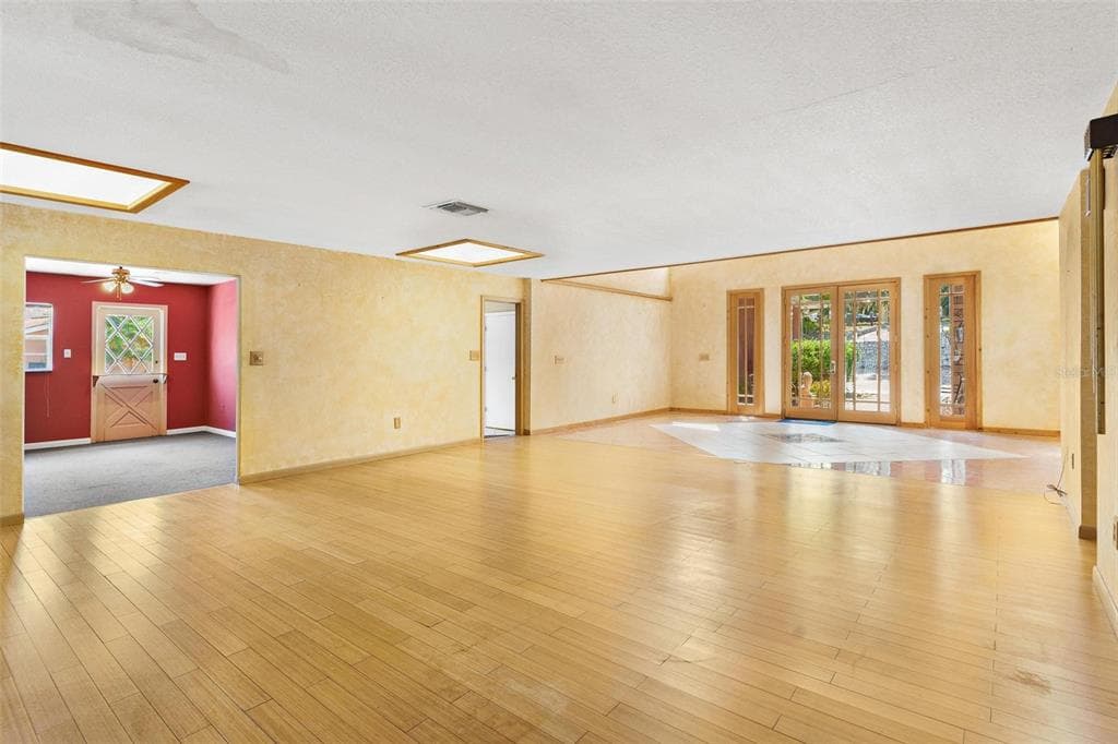 2400 N GRIFFIN DRIVE photo 15