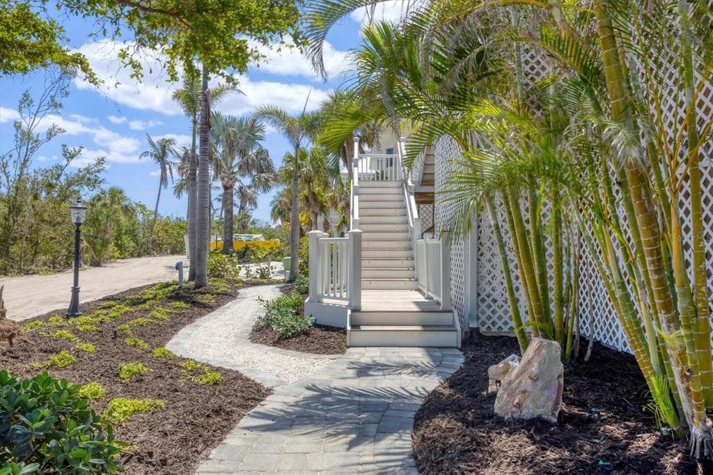 6890 PALM ISLAND DRIVE photo 10