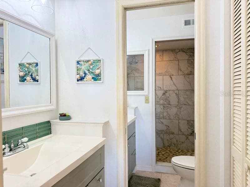 460 BOUCHELLE DRIVE 104 photo 22
