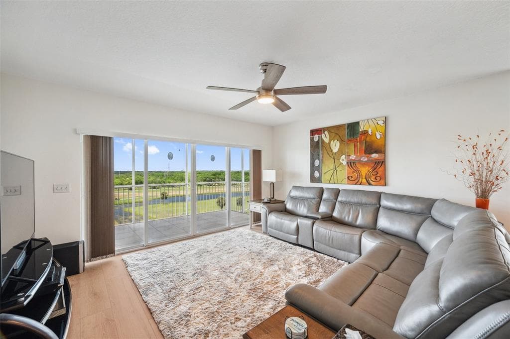 1200 COUNTRY CLUB DRIVE 5506 photo 7