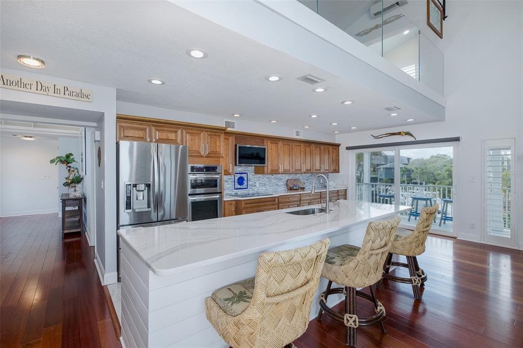 5040 WATERSIDE DRIVE photo 12