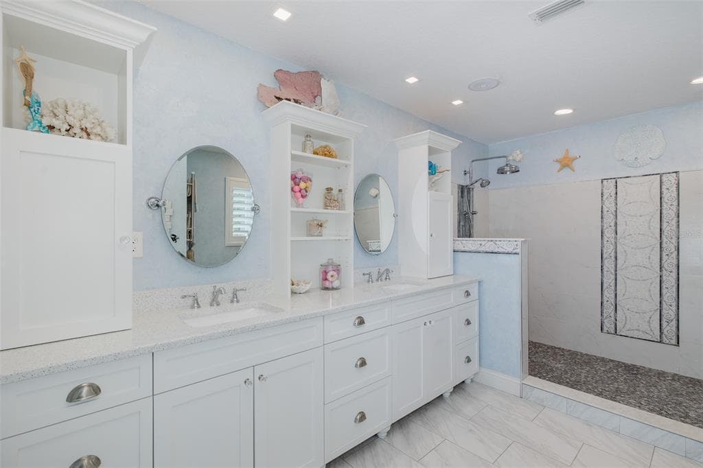 5040 WATERSIDE DRIVE photo 22