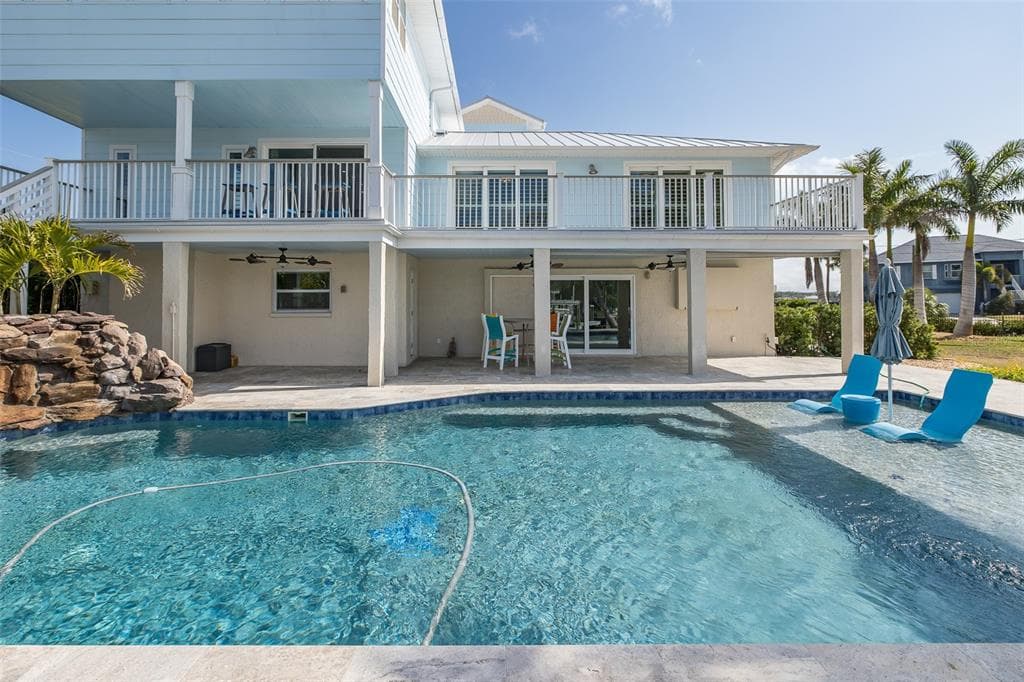 5040 WATERSIDE DRIVE photo 8