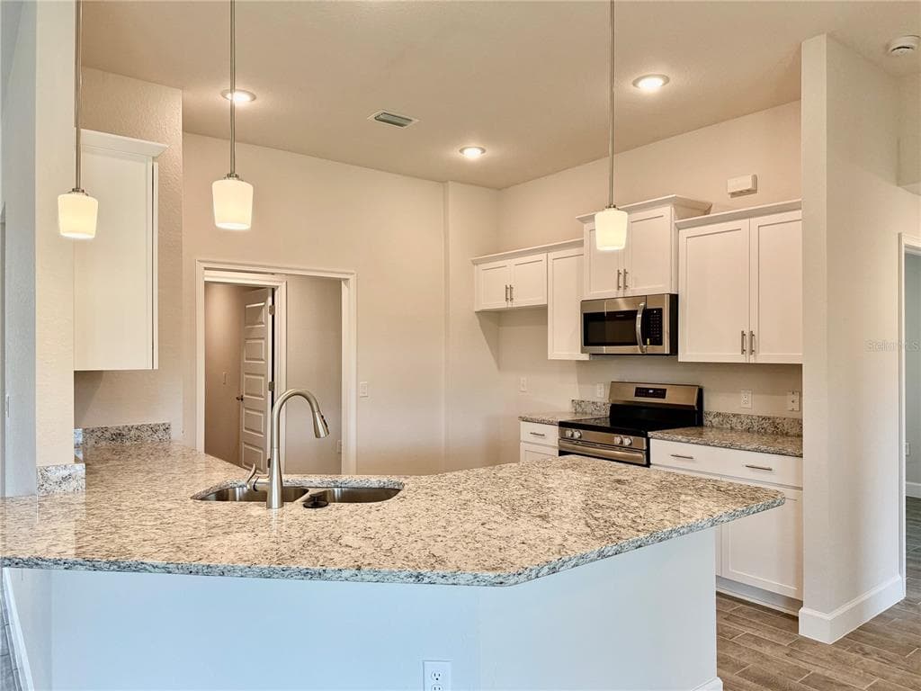 13236 PACE CIRCLE photo 19