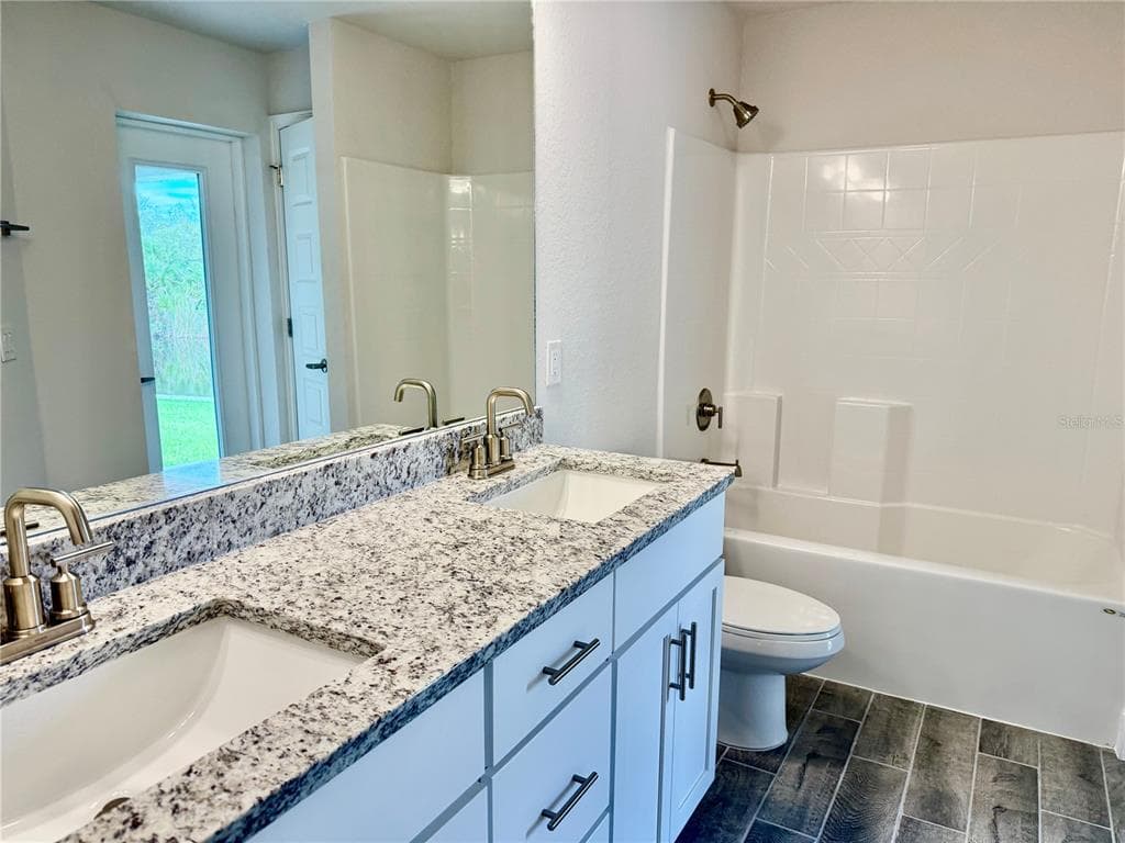 13236 PACE CIRCLE photo 21