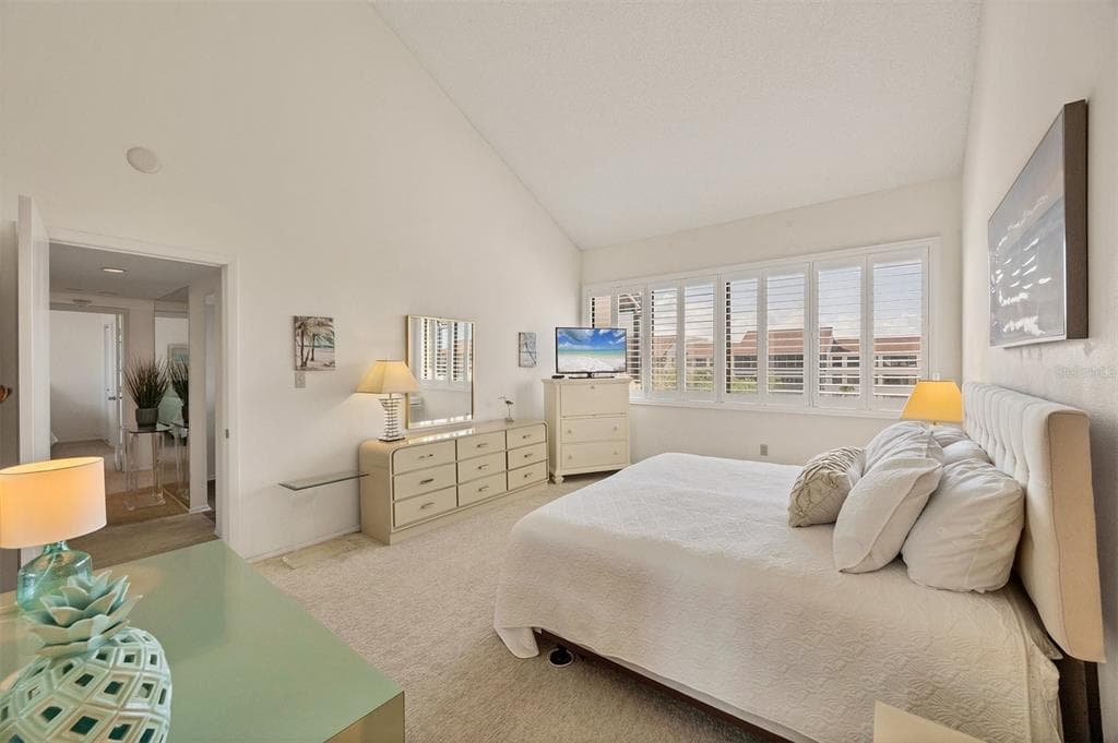 6285 MIDNIGHT PASS ROAD 403 photo 16