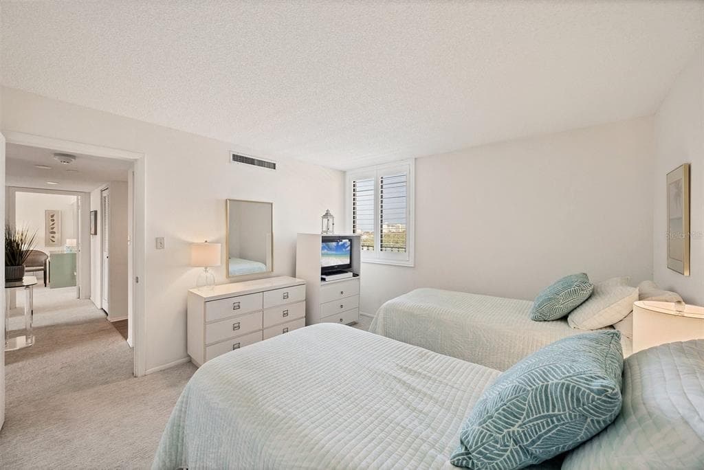 6285 MIDNIGHT PASS ROAD 403 photo 20
