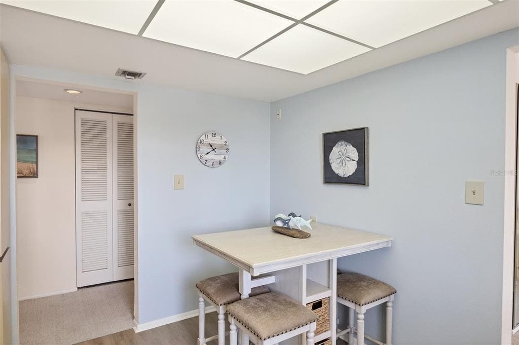 6285 MIDNIGHT PASS ROAD 403 photo 14