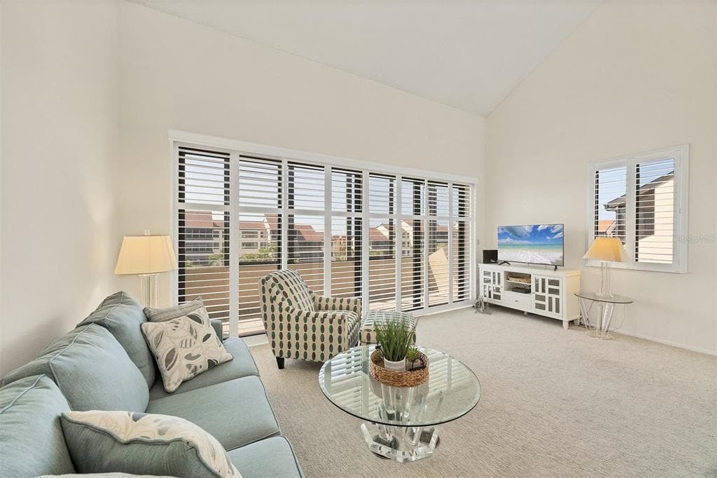 6285 MIDNIGHT PASS ROAD 403 photo 8