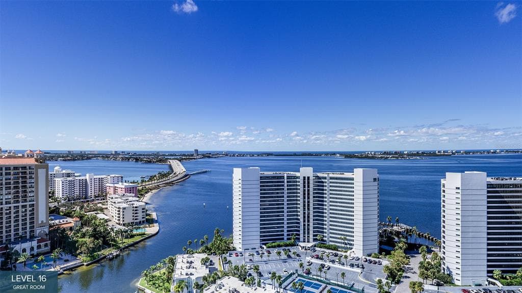 555 QUAY COMMON 1601 photo 1