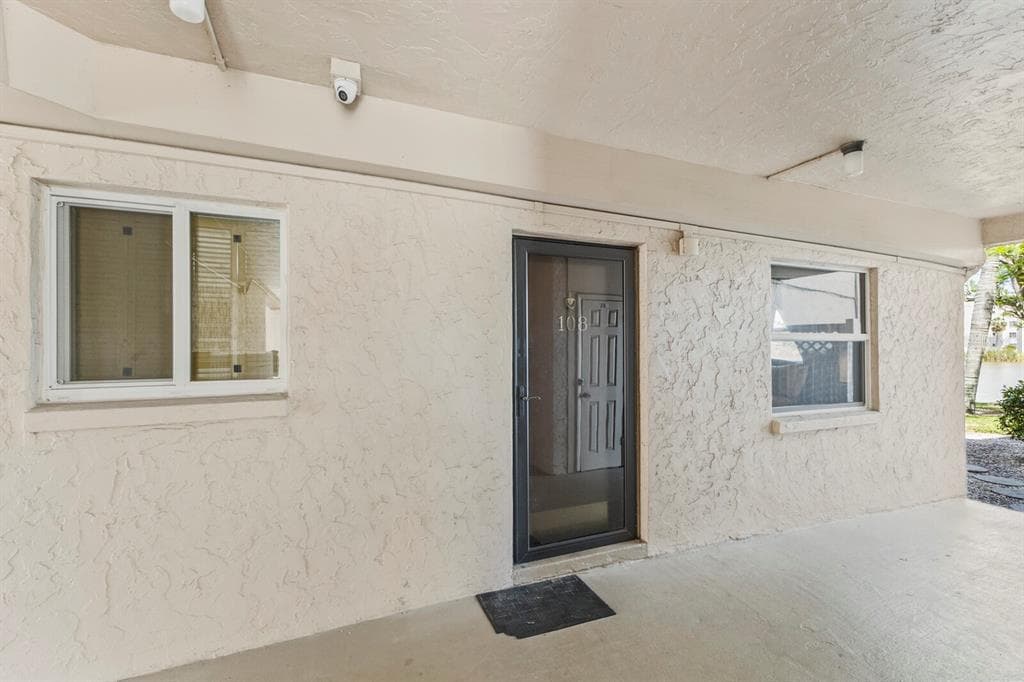 4015 LAKE BAYSHORE DRIVE 108 photo 3