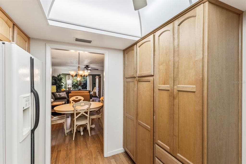 4015 LAKE BAYSHORE DRIVE 108 photo 9