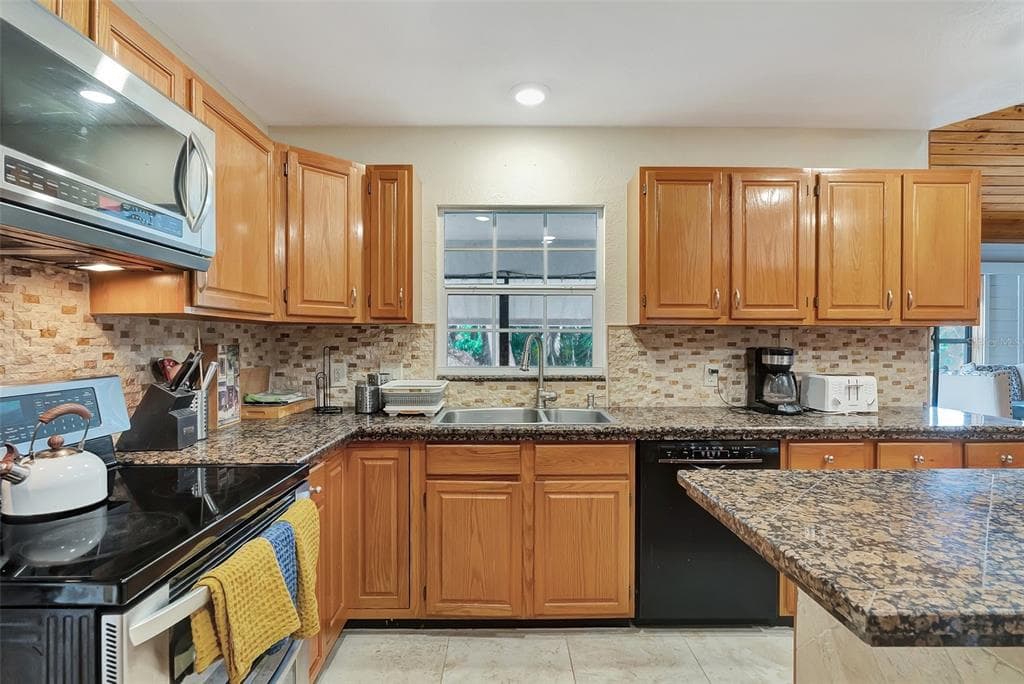 9503 ALICE LANE photo 16