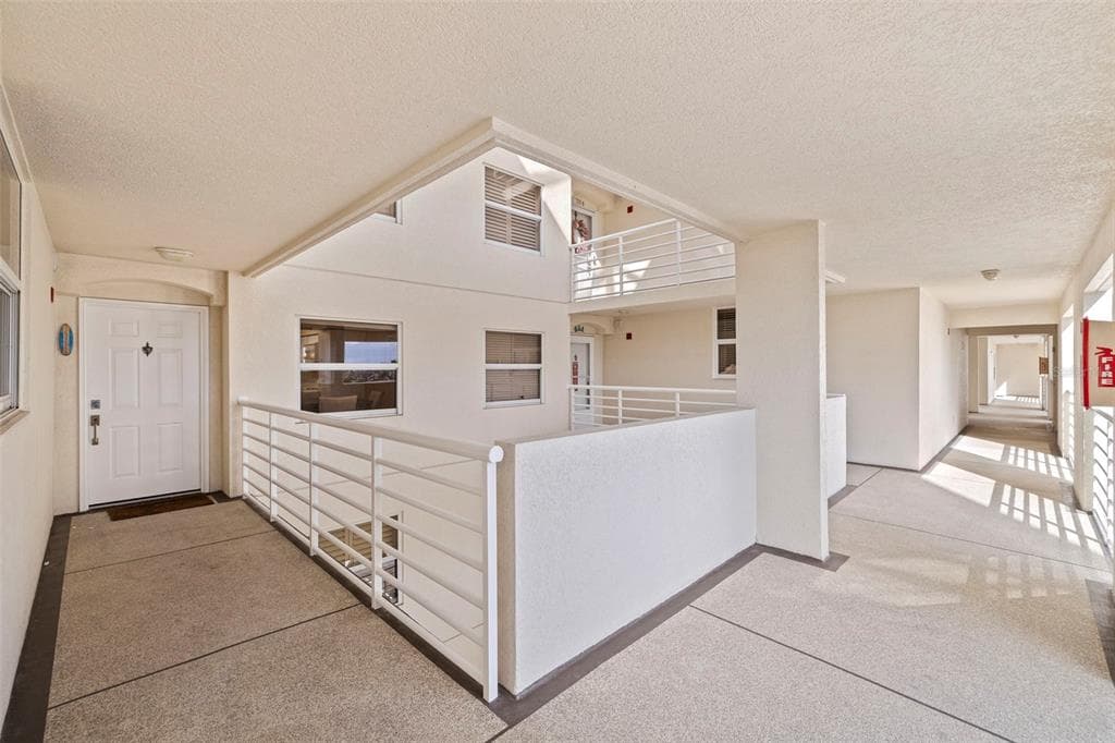 6105 BAHIA DEL MAR CIRCLE 683 photo 2