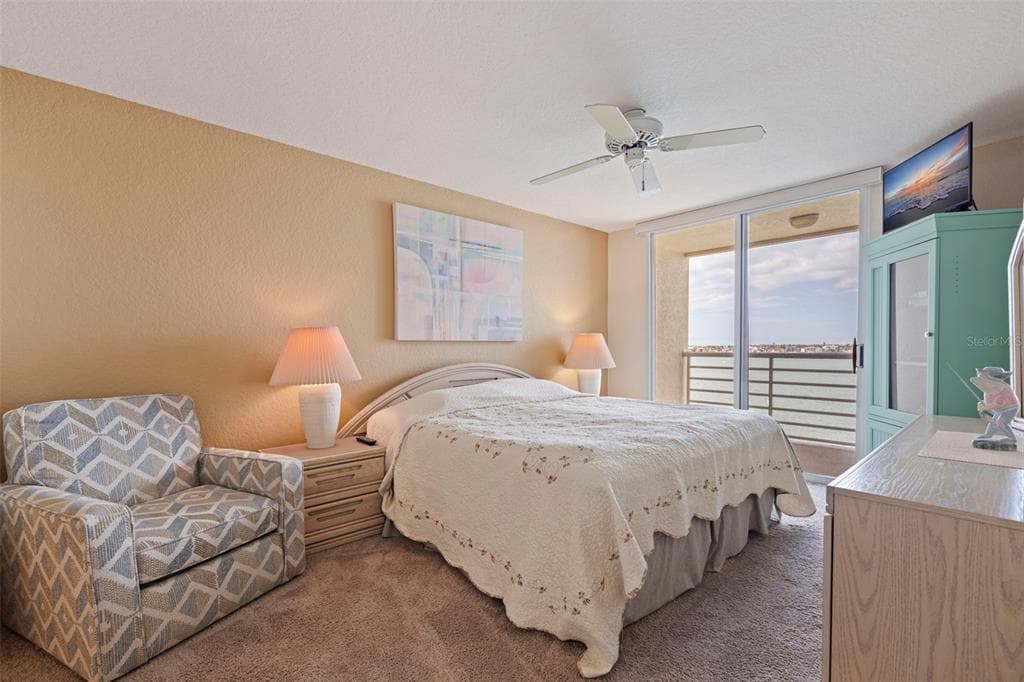 6105 BAHIA DEL MAR CIRCLE 683 photo 18
