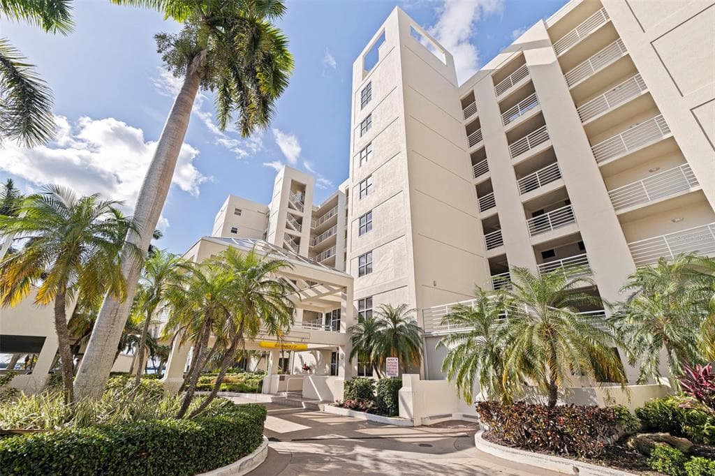 6105 BAHIA DEL MAR CIRCLE 683 photo 25