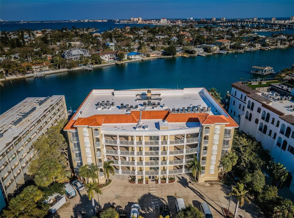 3805 GULF BOULEVARD 504 photo 3