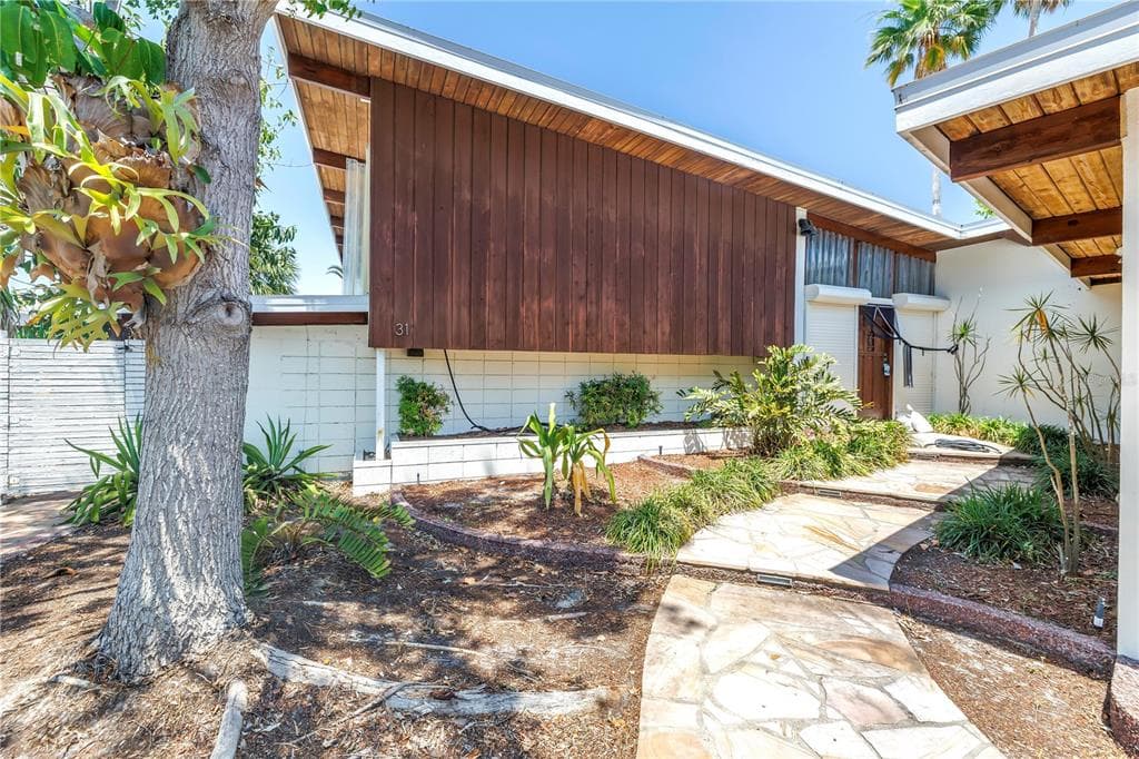 31 DOLPHIN DRIVE photo 15