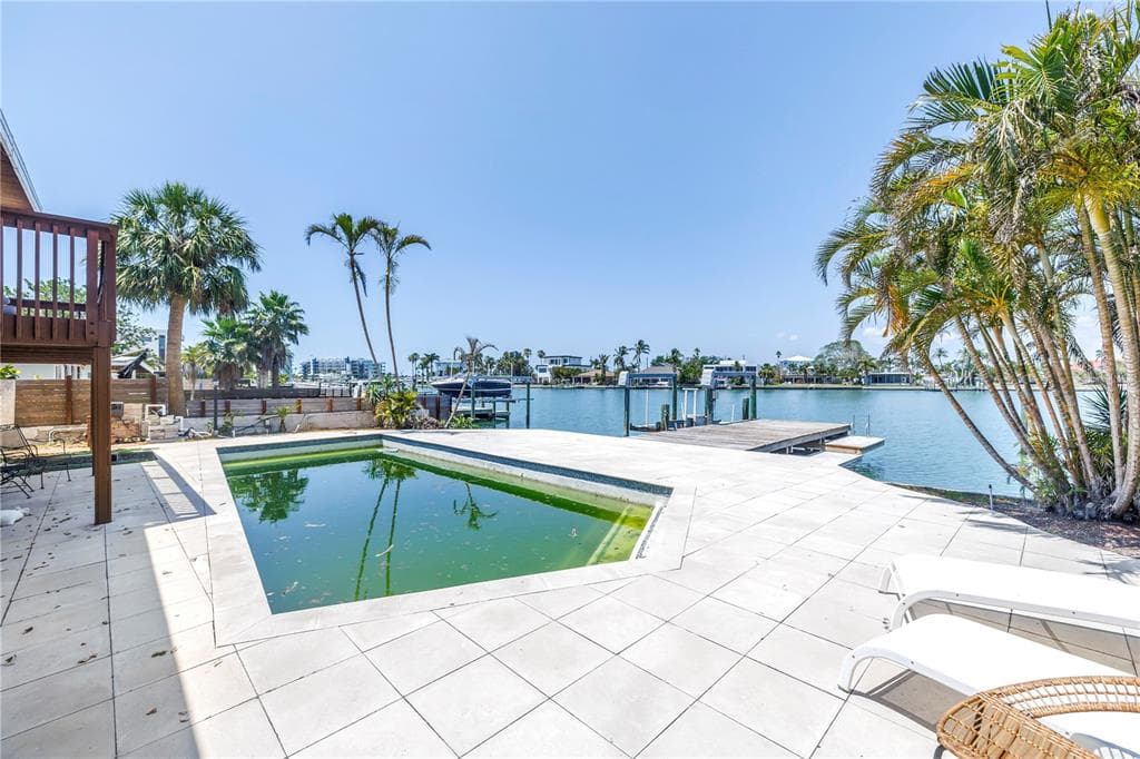 31 DOLPHIN DRIVE photo 19