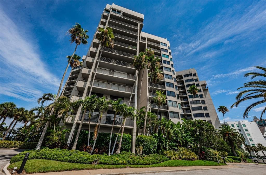 1600 GULF BOULEVARD 514 photo 2