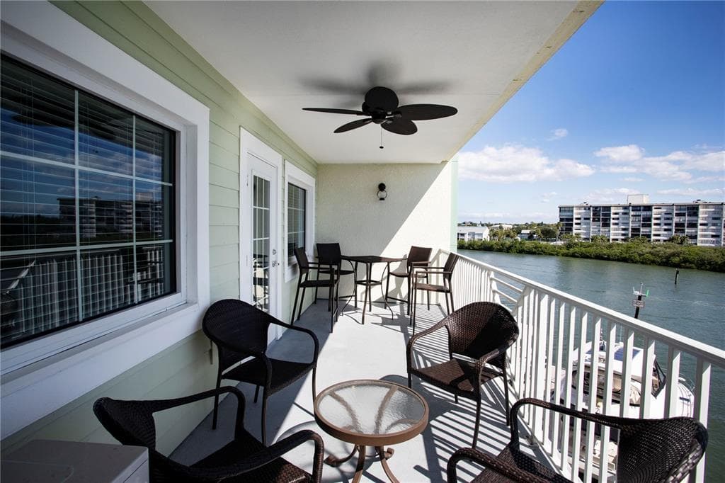 399 2ND STREET 417 photo 16
