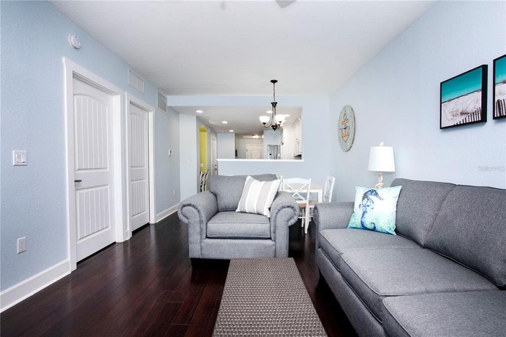 399 2ND STREET 417 photo 4