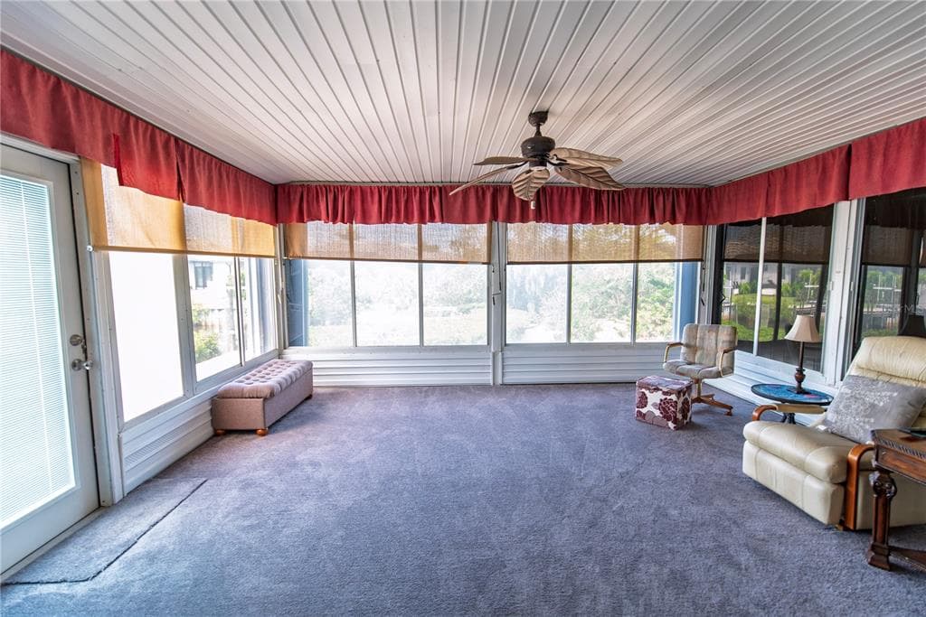 28 WINDMILL BOULEVARD photo 8