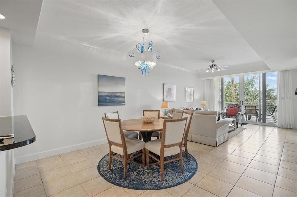 102 YACHT HARBOR DRIVE 263 photo 9
