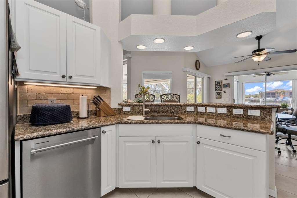 3518 TERIN COURT photo 23