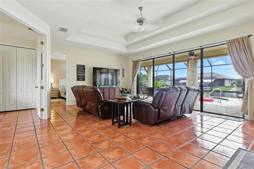 9402 MIGUE CIRCLE photo 16