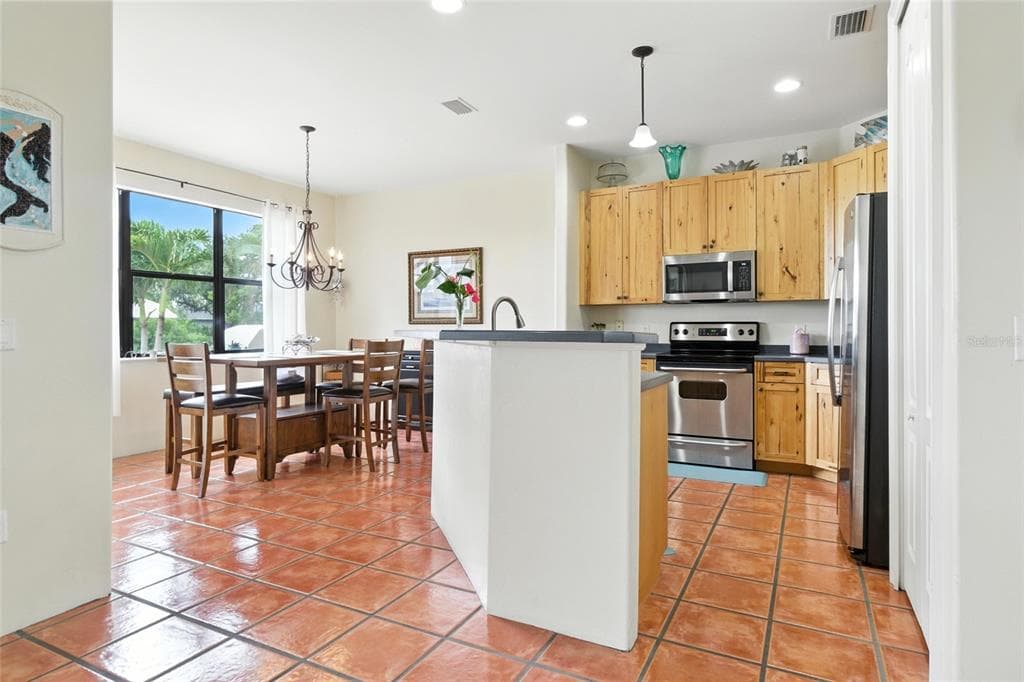 9402 MIGUE CIRCLE photo 24