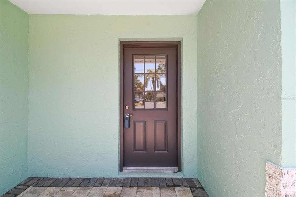 4482 KINGSTON DRIVE photo 9