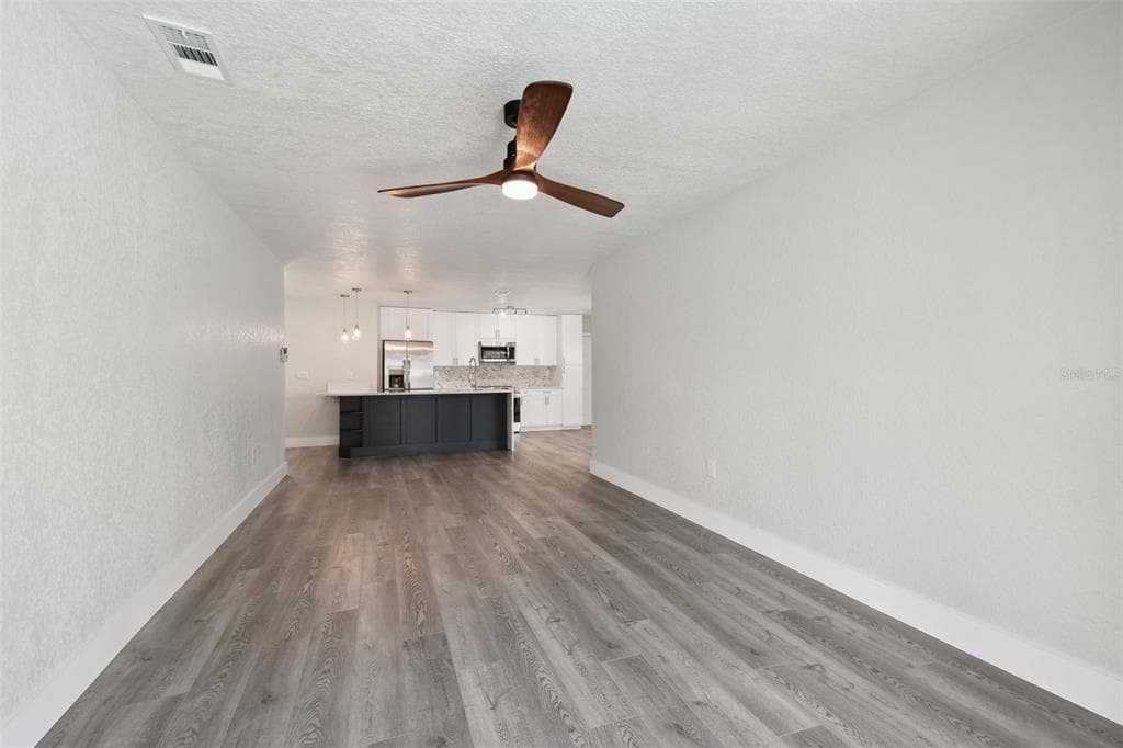 4482 KINGSTON DRIVE photo 10