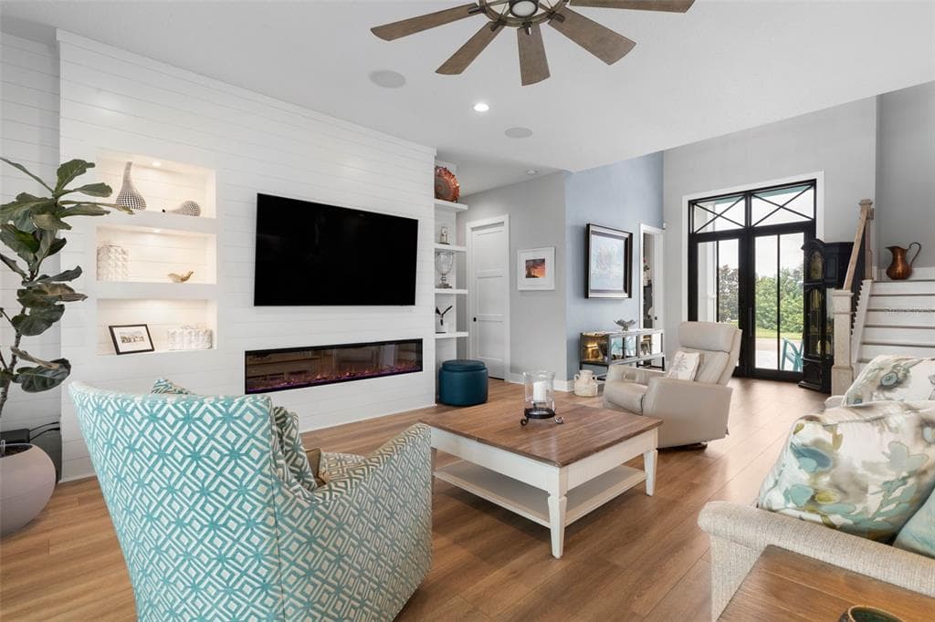 129 SEASIDE POINT photo 14