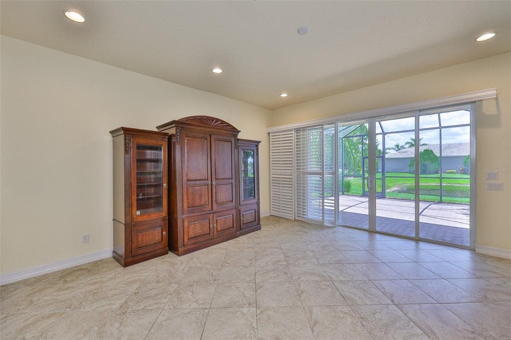 16227 CAPE CORAL DRIVE photo 17