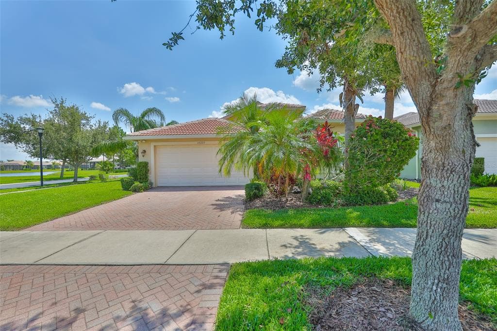 16227 CAPE CORAL DRIVE photo 5