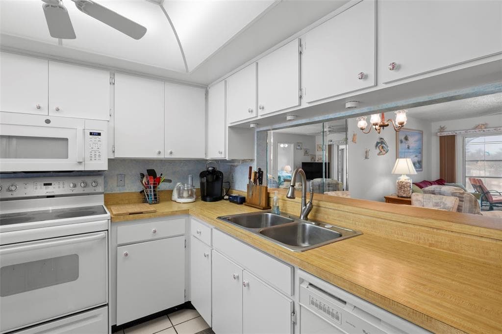 5157 SILENT LOOP 208 photo 9