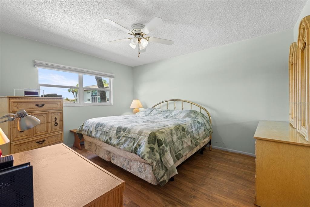 5157 SILENT LOOP 208 photo 18