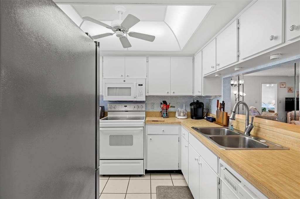 5157 SILENT LOOP 208 photo 8