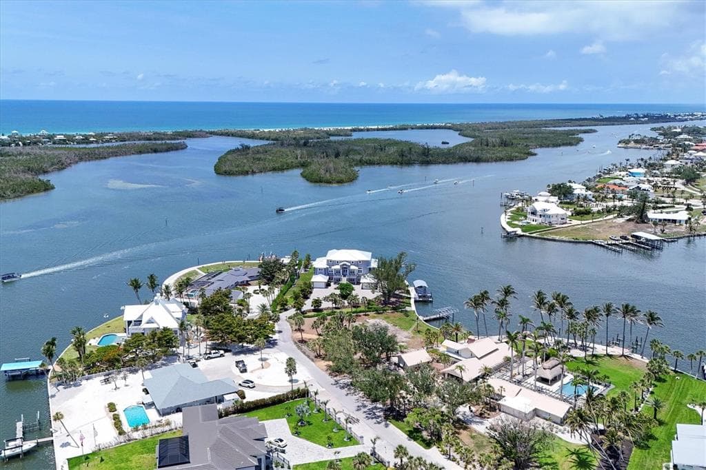 565 GREEN DOLPHIN DRIVE S 5